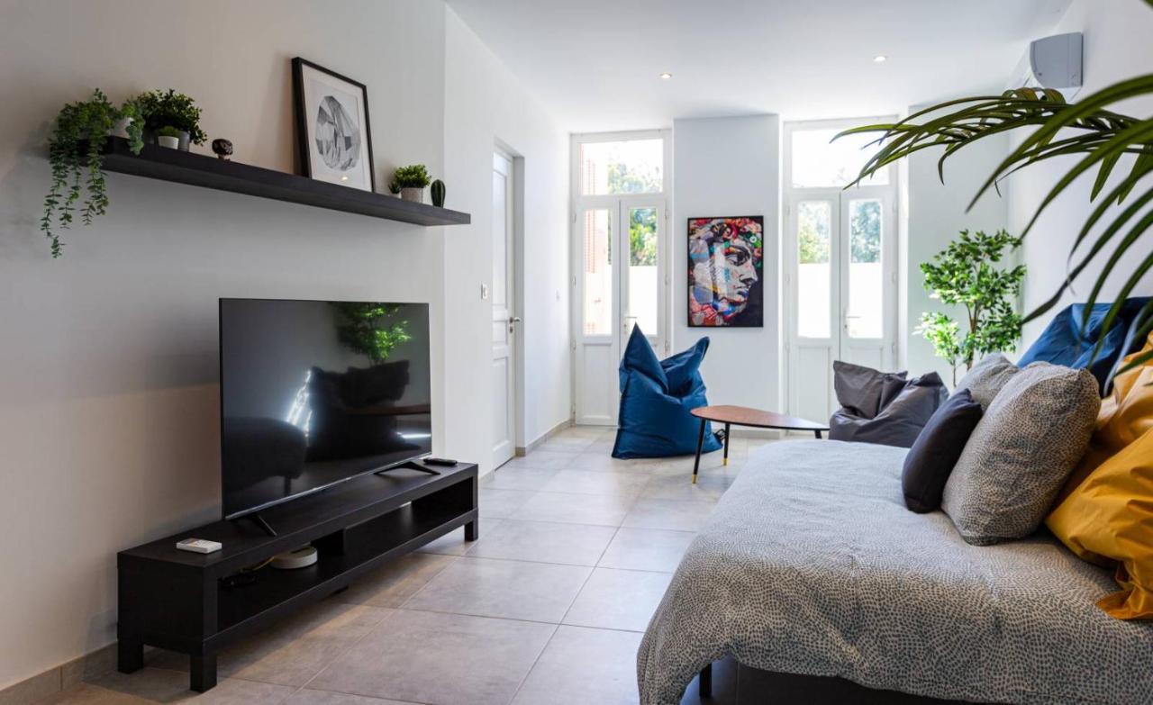 Maxbnb - Climatise - Grand Studio 37M2 & Terrasse 30M2 - Est Toulon Eksteriør bilde